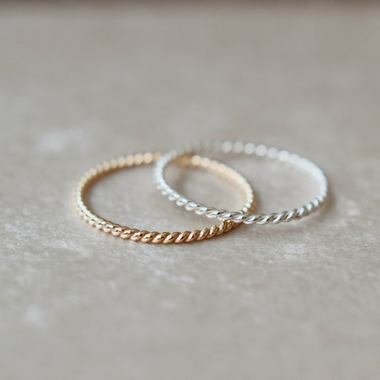Twist Ring