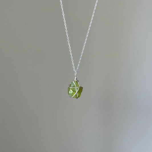 Peridot Necklace – Silver
