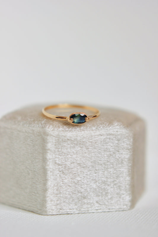 Australian Sapphire | gold-filled | size 6.5