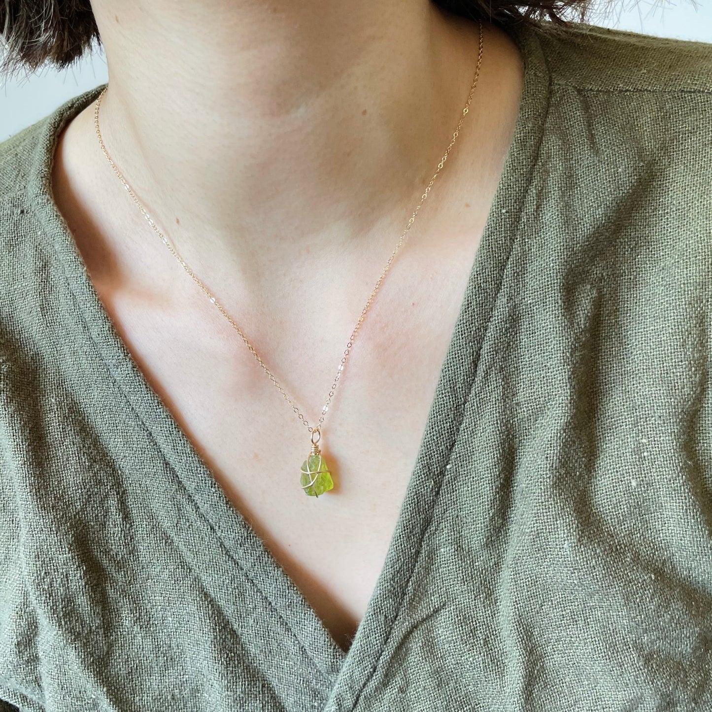 Peridot Necklace – Gold